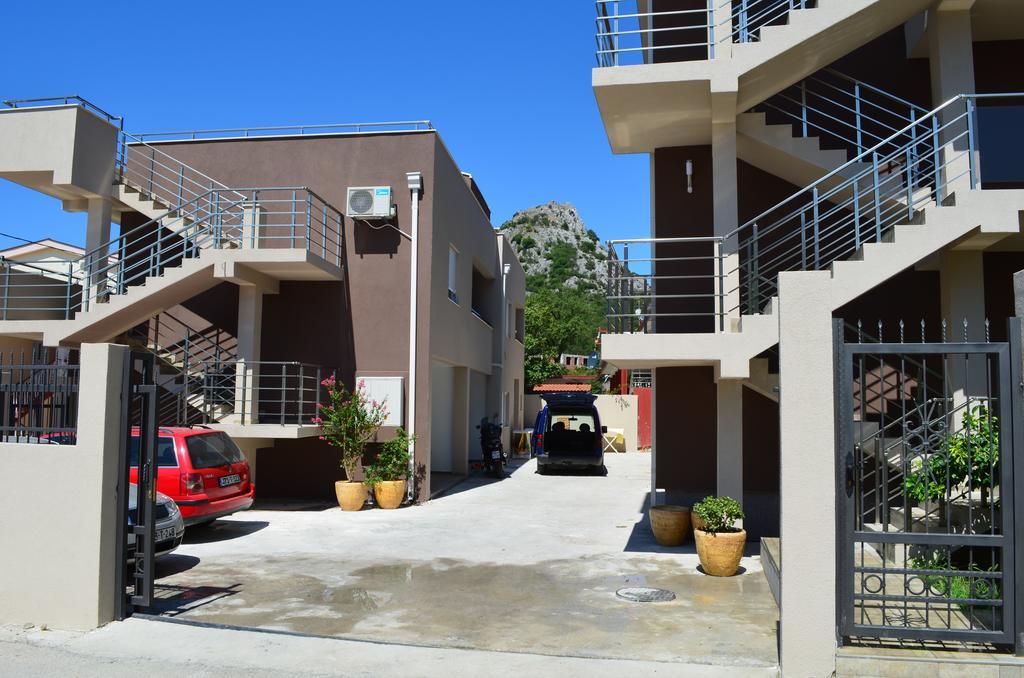 Apartments Md Lux 2 Sutomore Esterno foto
