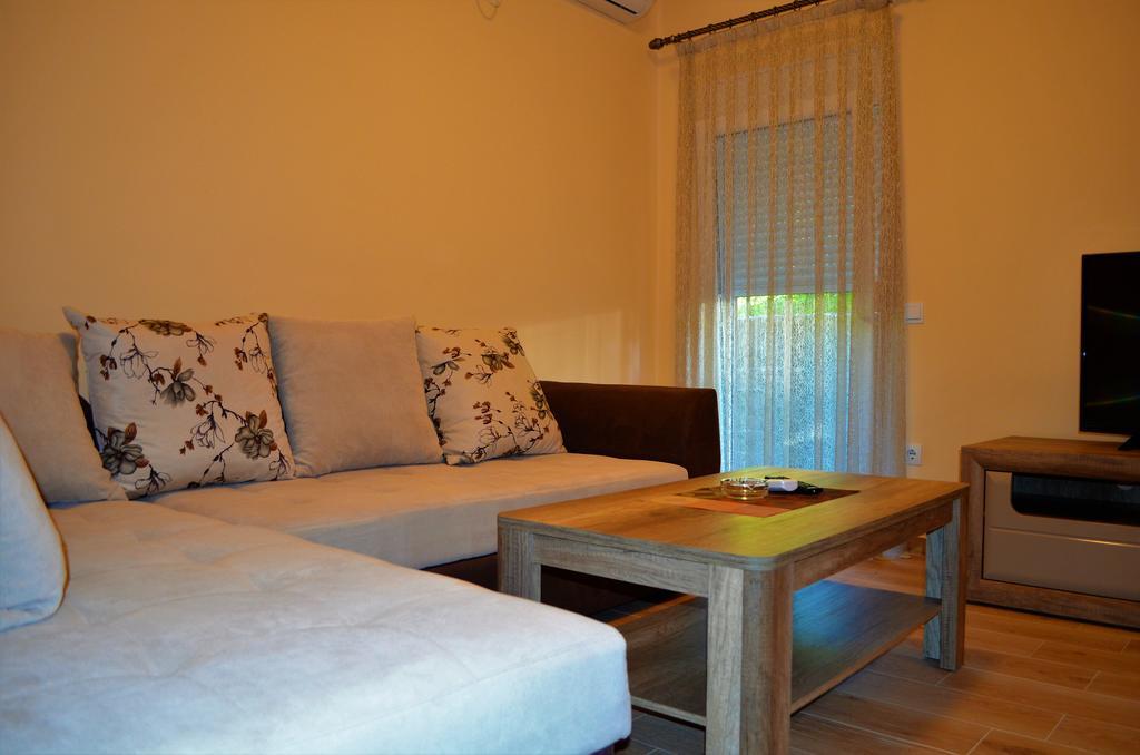 Apartments Md Lux 2 Sutomore Esterno foto